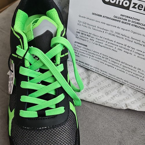 Sotto zero scarpe - sotto,